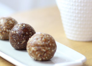 boules d'energie sans gluten vegan la petite okara super recette encas healthy fitness