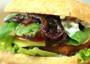 burger vegan - le traditionnel le meilleur burger classique vegan absolument incroyable