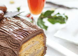 Bûche de Noël crème de marrons, poire & chocolat